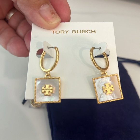 💛Tory Burch Earrings - Picture 9 of 16
